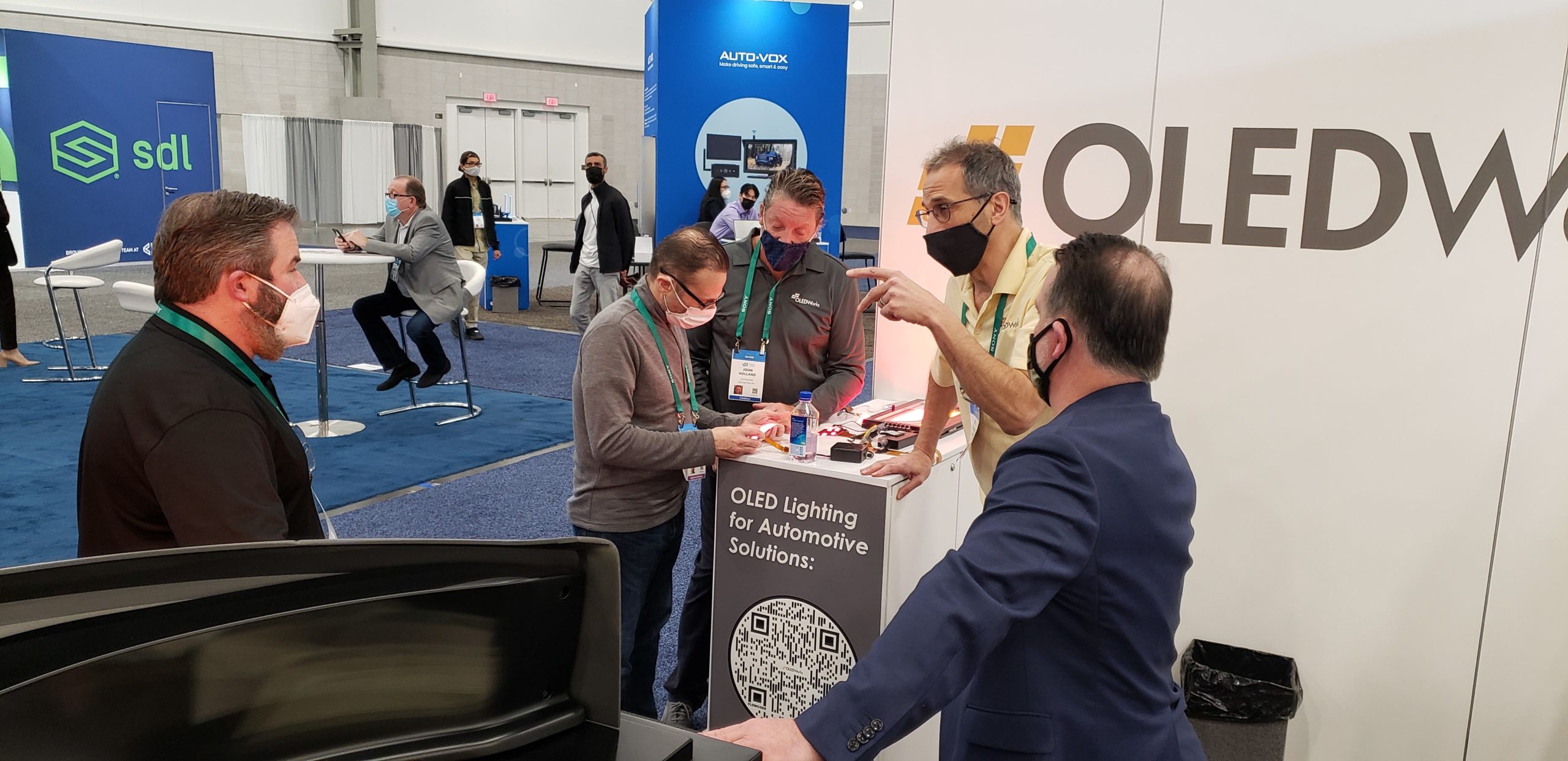 Visitors at OLEDWorks CES booth | OLEDWorks