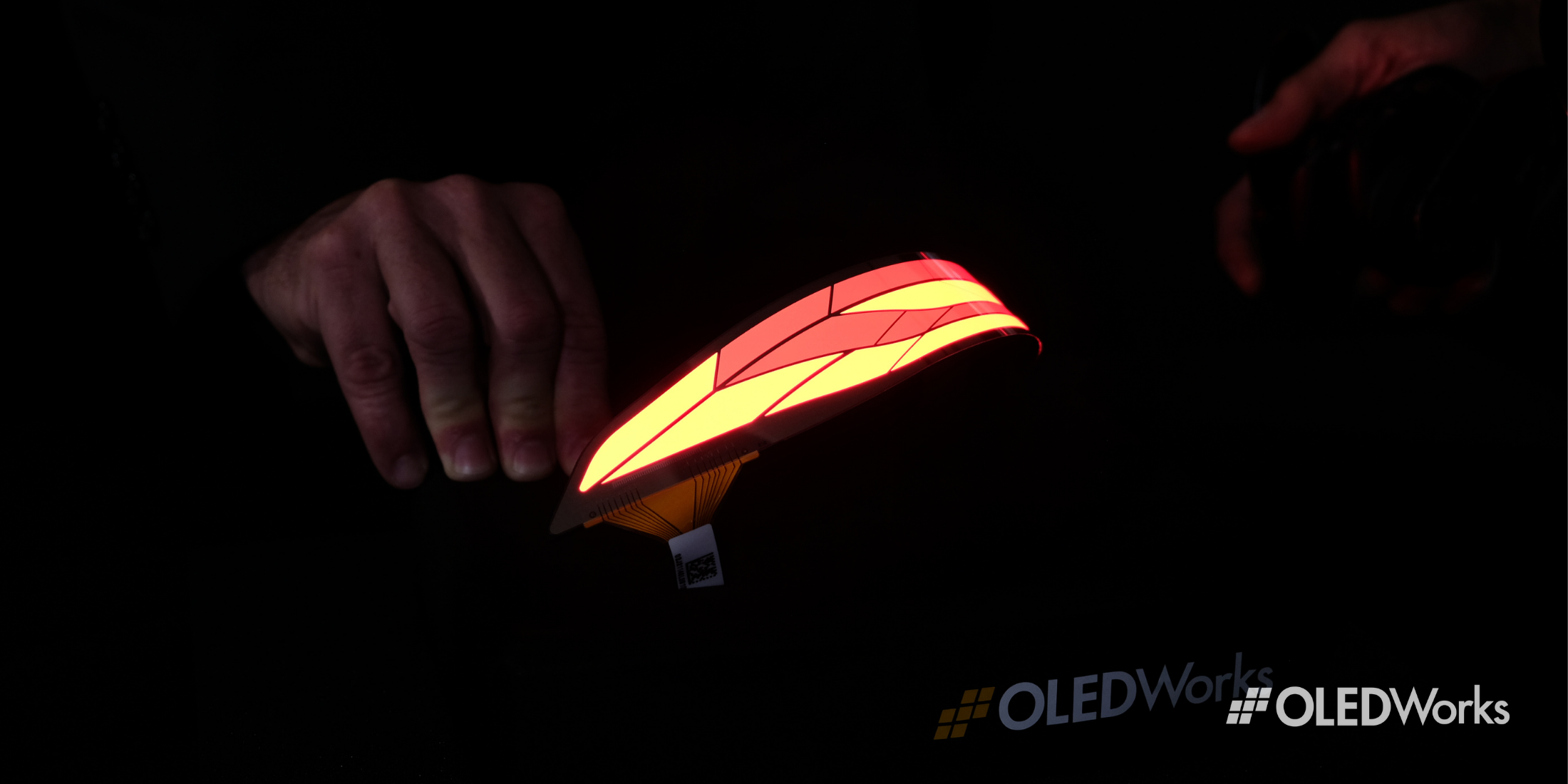 Bendable segmented OLED panel | OLEDWorks